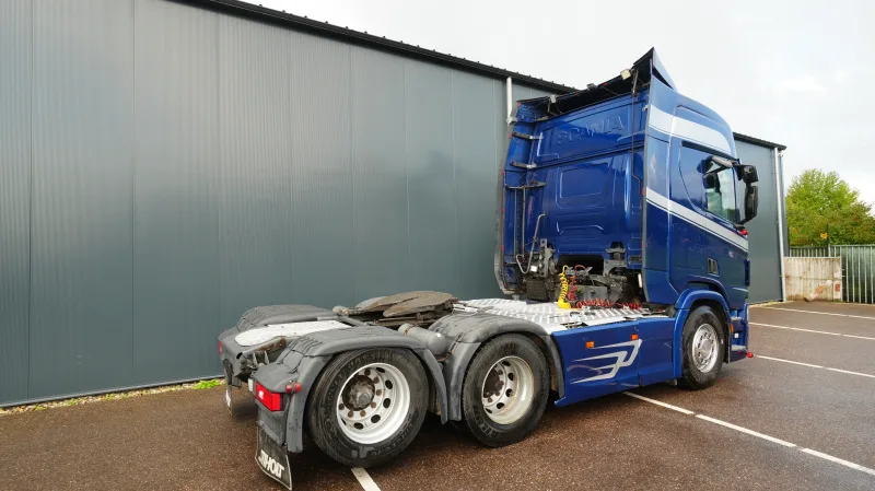 Scania - R 500 6x2 retarder tractor unit