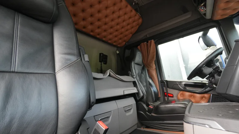 Scania - R 500 6x2 retarder tractor unit