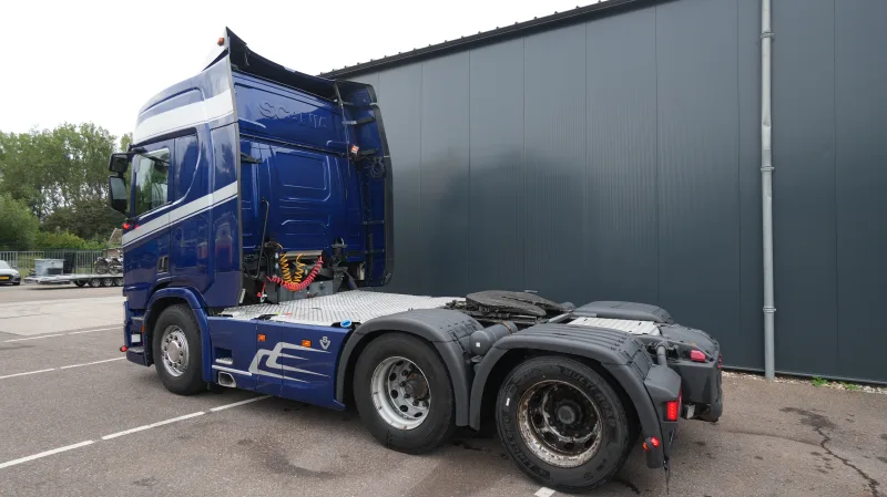 Scania - R 520 V8 6x2 tractor unit retarder