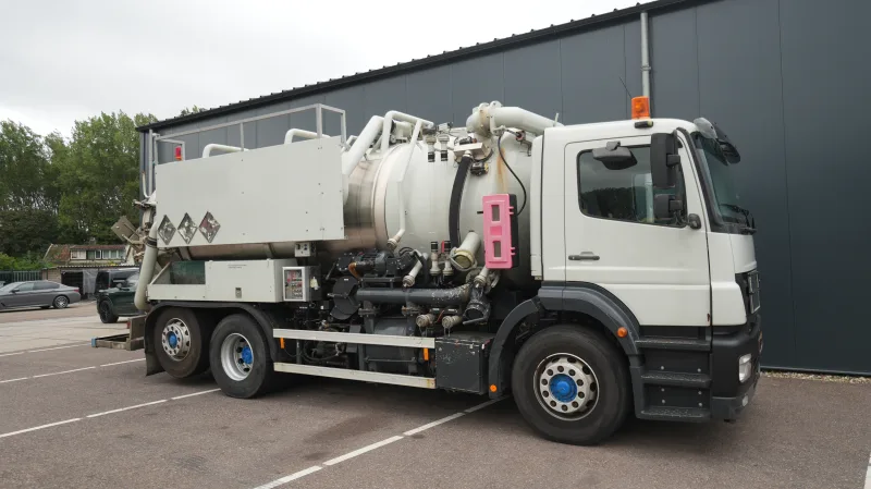 Mercedes-Benz - AXOR 2728 6x2 vacuum suck and pressure tank 206.700KM
