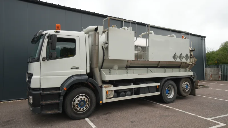 Mercedes-Benz - AXOR 2728 6x2 vacuum suck and pressure tank 206.700KM