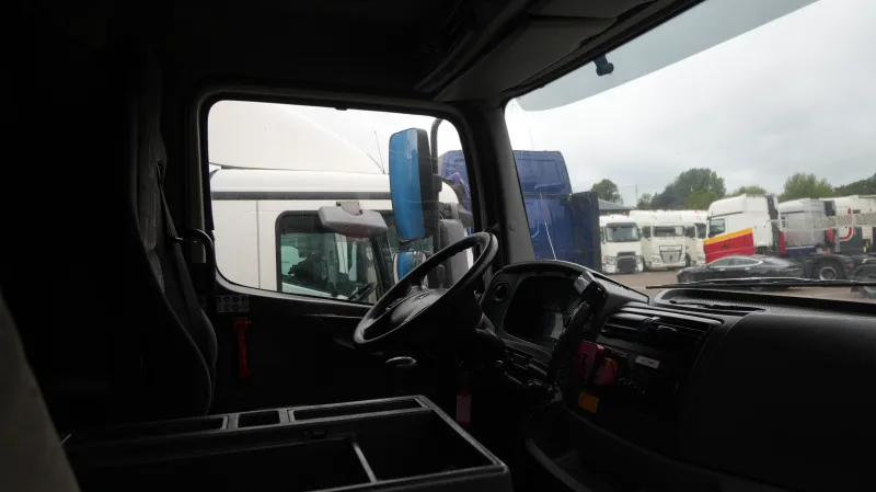 Mercedes-Benz - AXOR 2728 6x2 vacuum suck and pressure tank 206.700KM