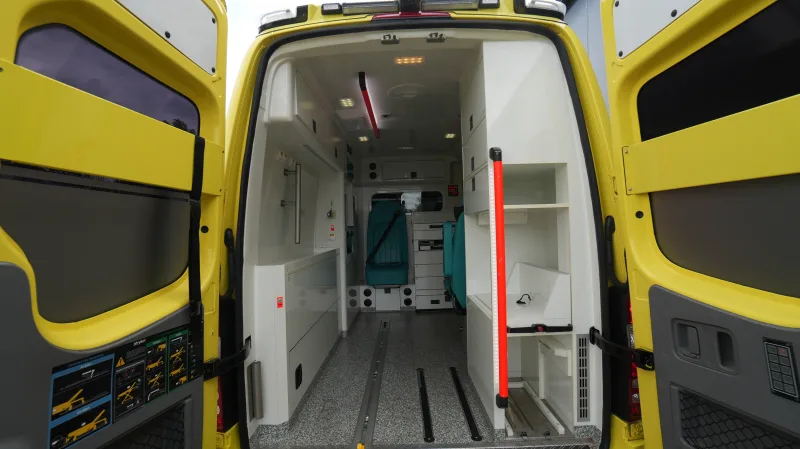 Mercedes-Benz - 319CDI Sprinter ambulance