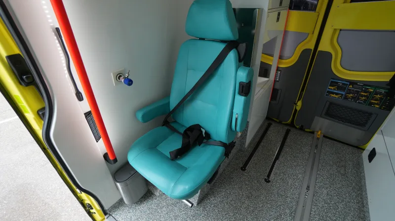 Mercedes-Benz - 319CDI Sprinter ambulance