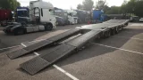 Nooteboom - 3 axle semi low loader with ramps