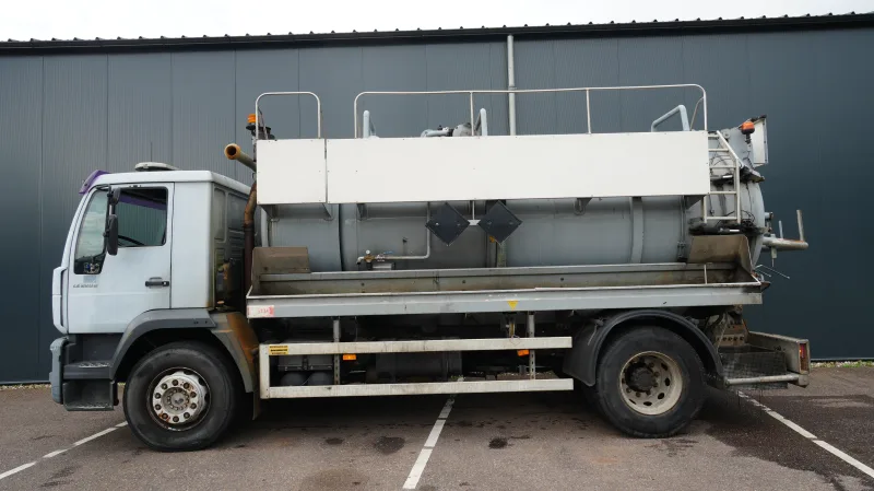 MAN - LE 220 B vacuum truck 35.000km