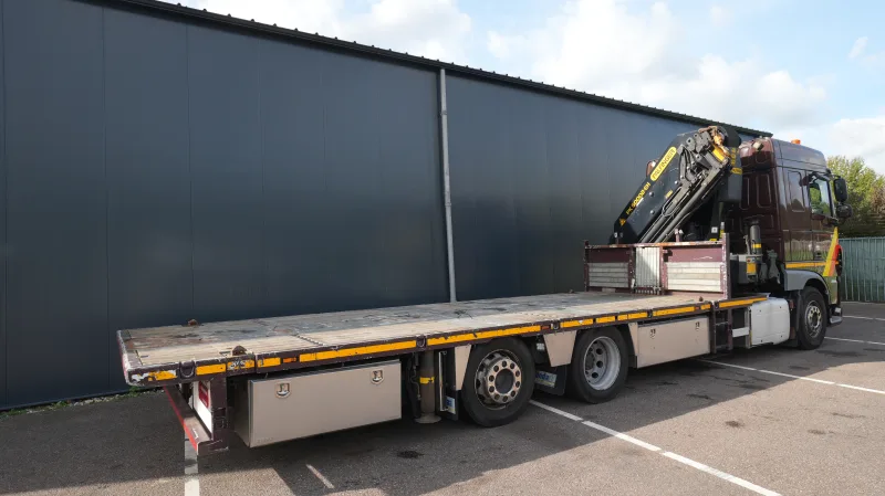 DAF - XF 460 6x2 flatbed truck with Palfinger PK 50002-EH Crane 510.600km