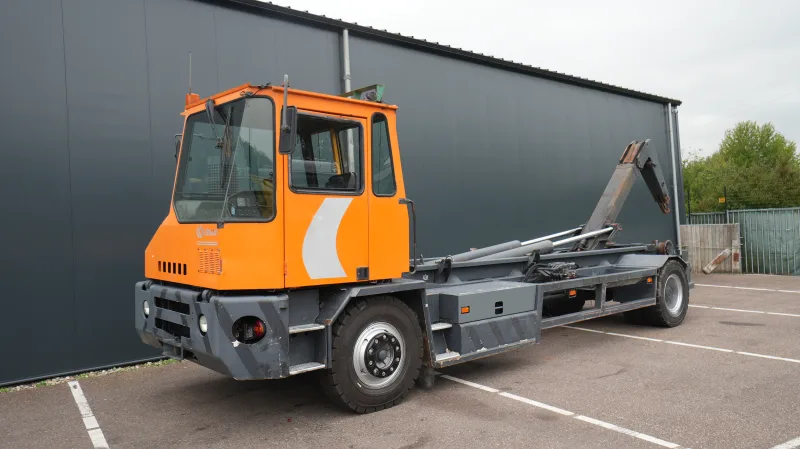 Kalmar - TTX182AL terminal truck container hook-arm system 52.600km