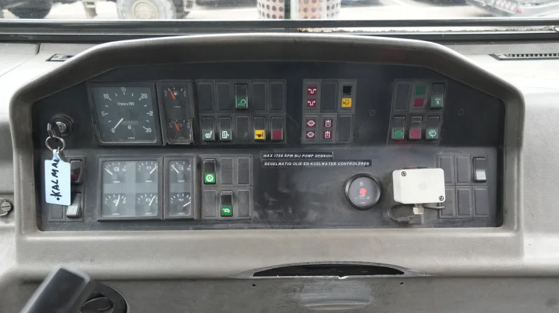 Kalmar - TTX182AL terminal truck container hook-arm system 52.600km