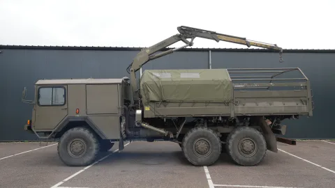 MAN - 20-230 G1 OEAF MANCAT V8 6X6 open box with Palfinger PK 7500 crane 30.100km