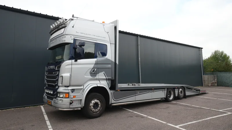 Scania - R 620 V8 6x2 Car/Machine transport 