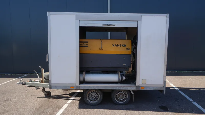Hapert - 2 axle trailer with Atlas Copco XAHS37 compressor
