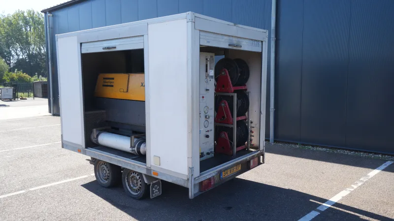 Hapert - 2 axle trailer with Atlas Copco XAHS37 compressor