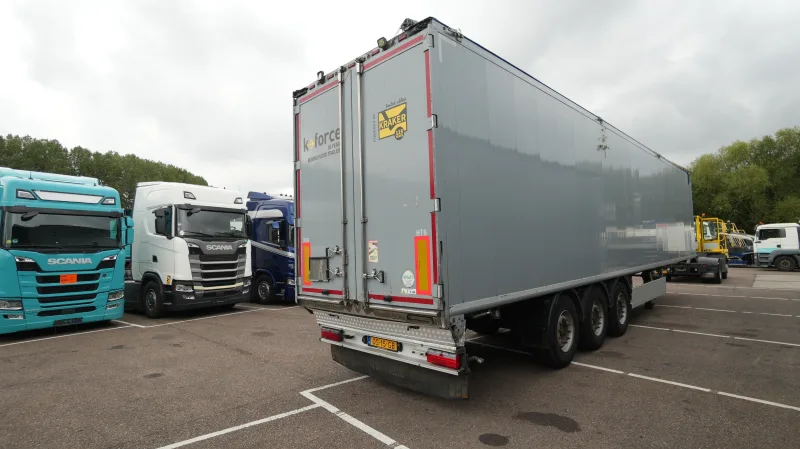 Kraker - 3 AXLE WALKING FLOOR 90m3