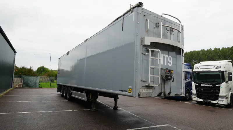 Kraker - 3 AXLE WALKING FLOOR 90m3