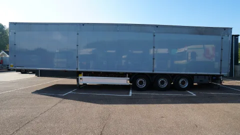 Kraker - 3 AXLE WALKING FLOOR 90m3