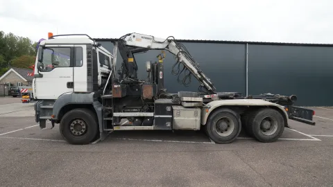 MAN - TGA33.360 6x4 HOOKARM WITH KENNIS CRANE BROKEN ENGINE