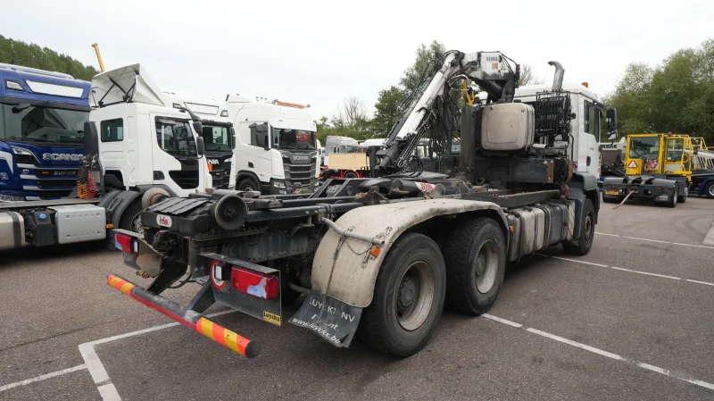 MAN - TGA33.360 6x4 HOOKARM WITH KENNIS CRANE BROKEN ENGINE