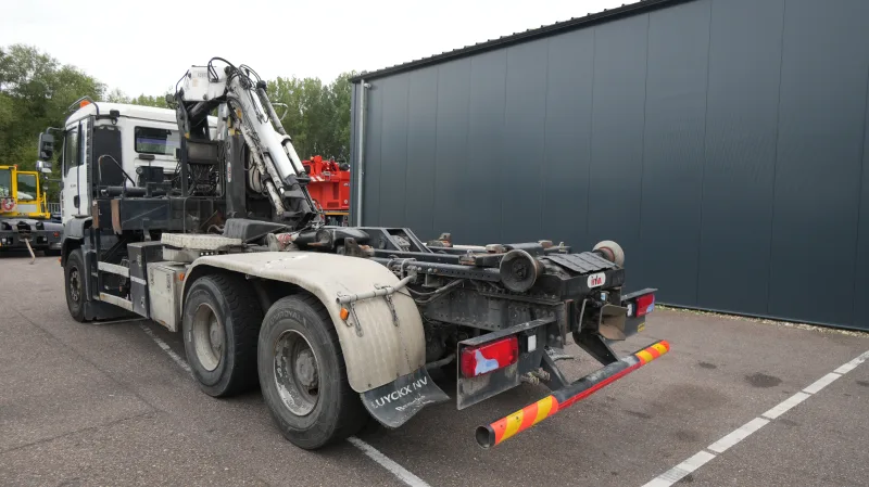 MAN - TGA33.360 6x4 HOOKARM WITH KENNIS CRANE BROKEN ENGINE