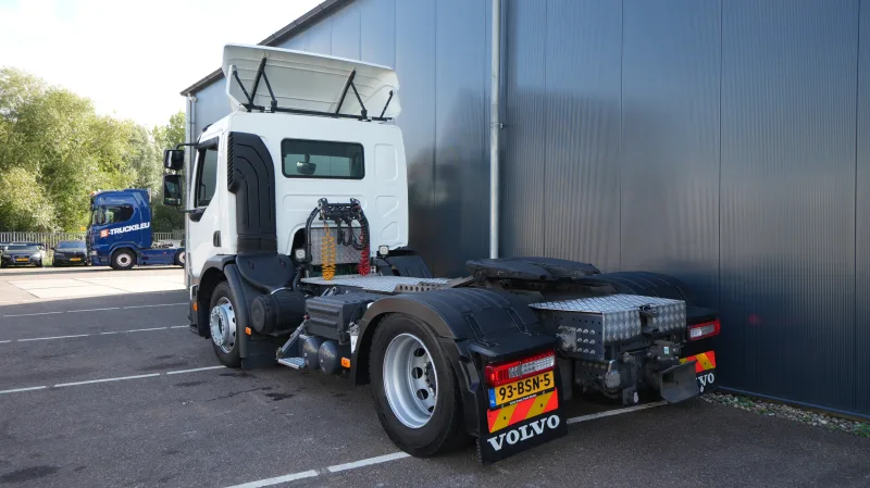 Volvo - FL260 DAYCABIN TERMINAL TRACTOR LIKE NEW 47.000KM!