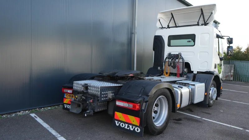 Volvo - FL260 DAYCABIN TERMINAL TRACTOR LIKE NEW 47.000KM!