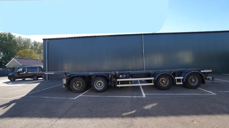 D-tec - 4 axle breaker container chassis