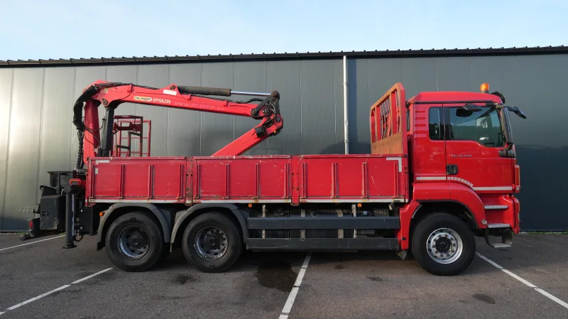 MAN - TGS 33.440 6x4 open box with Palfinger crane 