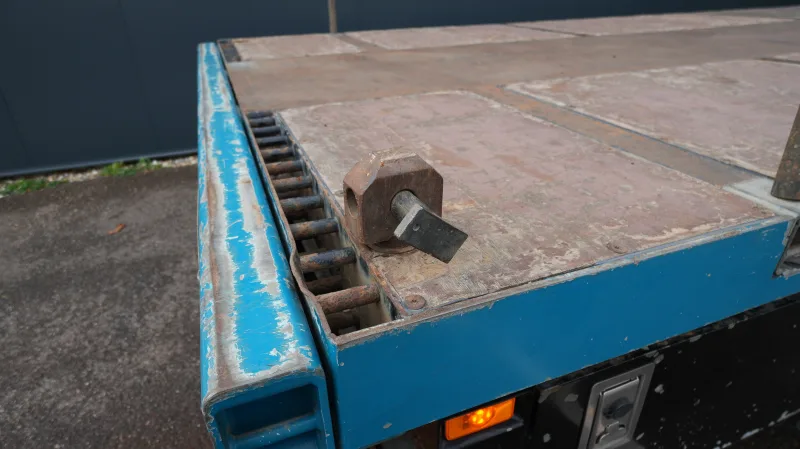 Volvo - FH 540 8x2 flatbed truck with Palfinger PK 92002 crane with PJ125E FLYJIB