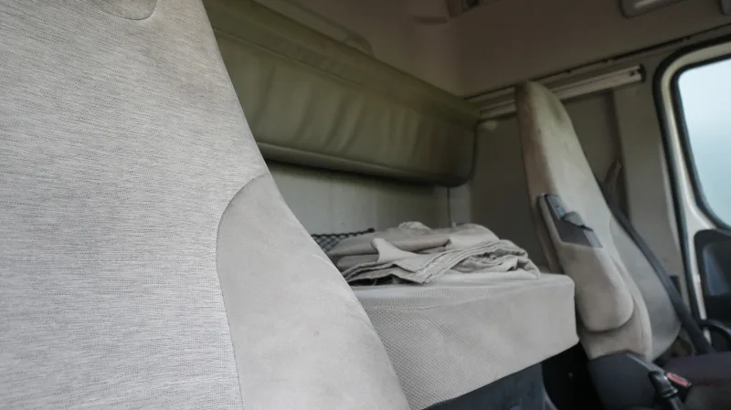 Renault - Premium 410 6x2 open box truck 