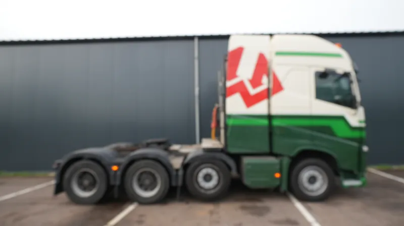 Volvo - FH 540 130 ton's 8x4 tractor unit