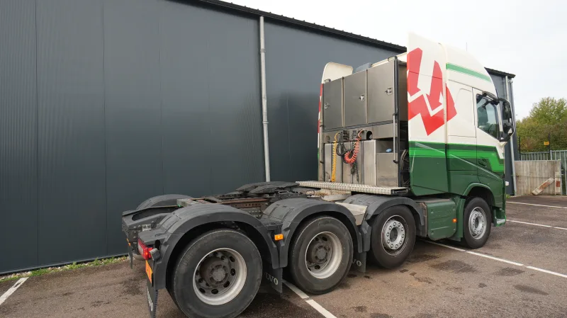 Volvo - FH 540 130 ton's 8x4 tractor unit