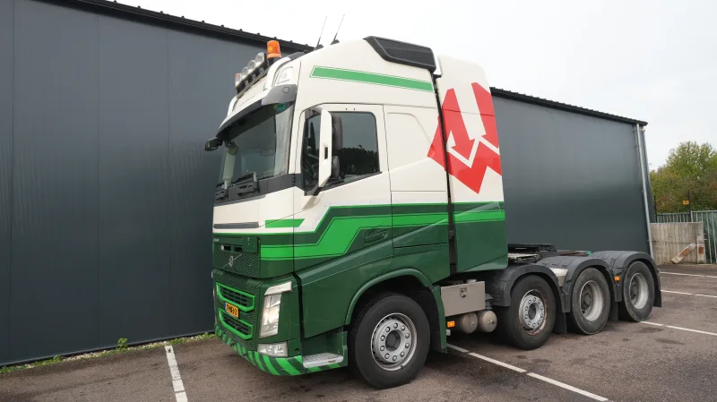 Volvo - FH 540 130 ton's 8x4 tractor unit