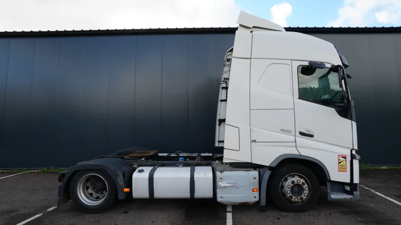 Volvo - FH 420 Mega tractor unit 
