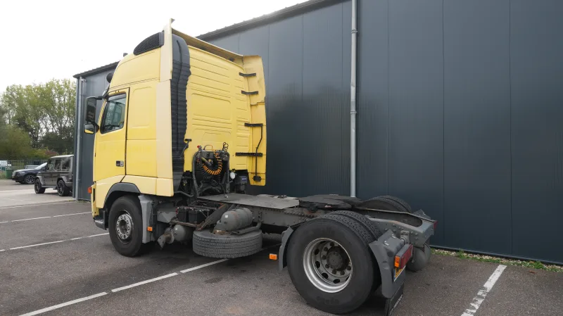 Volvo - FH 12/420 Tractor unit 373.000km Manual gearbox