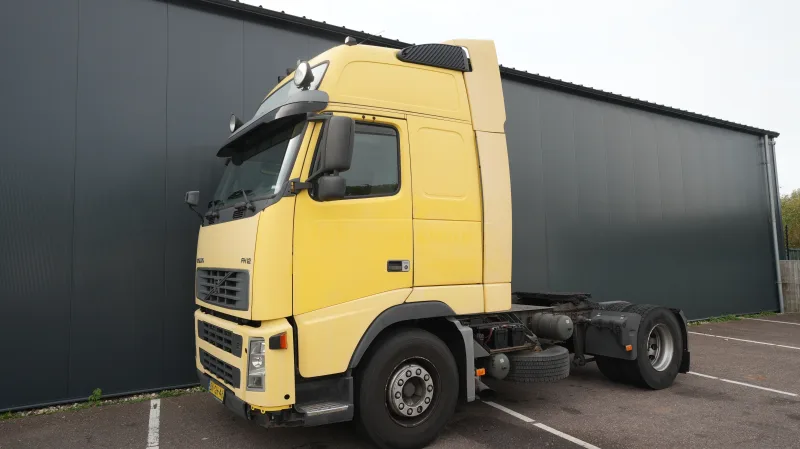 Volvo - FH 12/420 Tractor unit 373.000km Manual gearbox