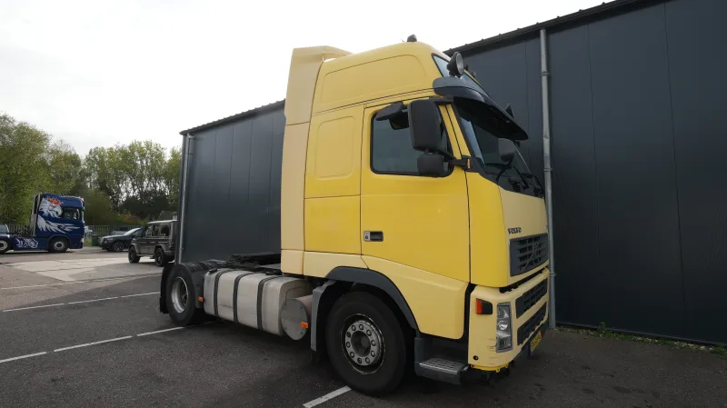 Volvo - FH 12/420 Tractor unit 373.000km Manual gearbox