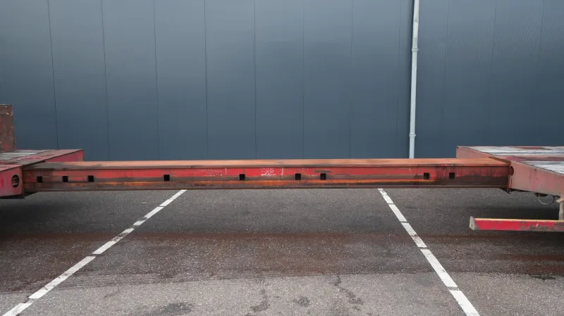 Nooteboom - 4 axle semi low loader 670cm extendable
