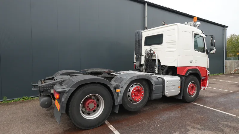 Volvo - FMX 460 70 ton's heavy load 6x2 tractor unit 390.300km