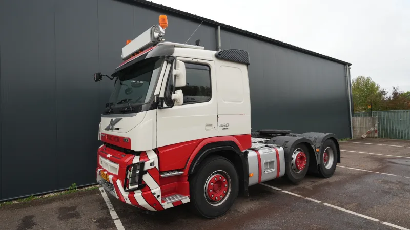 Volvo - FMX 460 70 ton's heavy load 6x2 tractor unit 390.300km