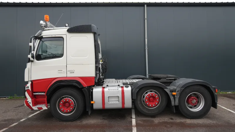 Volvo - FMX 460 70 ton's heavy load 6x2 tractor unit 390.300km