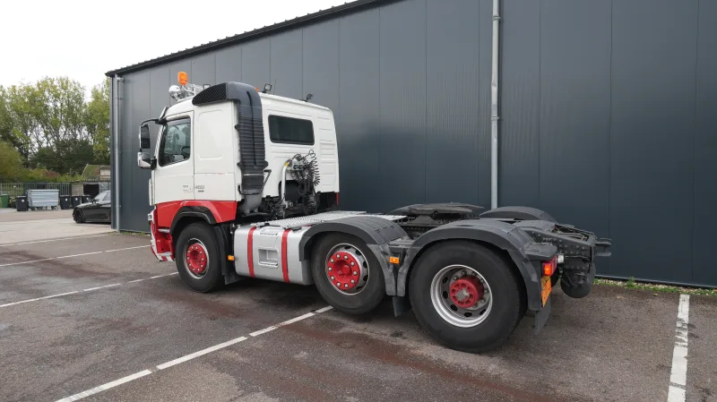 Volvo - FMX 460 70 ton's heavy load 6x2 tractor unit 390.300km