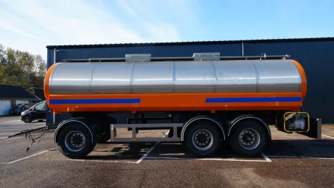Dijkstra - 3 axle water tank trailer 20.000ltr
