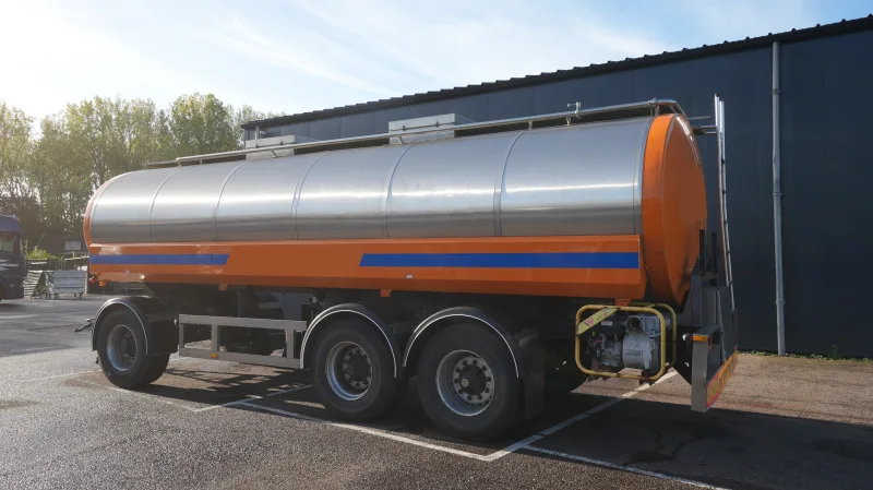 Dijkstra - 3 axle water tank trailer 20.000ltr