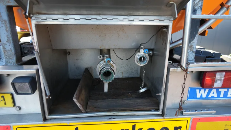 Dijkstra - 3 axle water tank trailer 20.000ltr