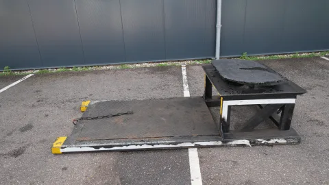JOST - plaform with fifth wheel