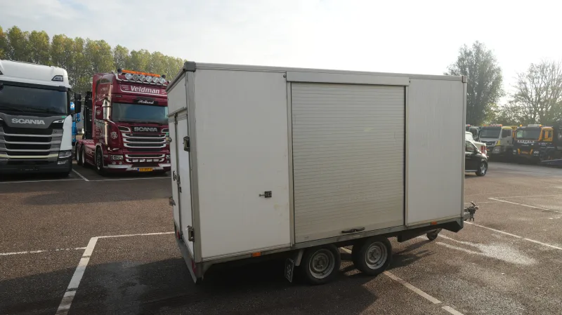 brand-unknown - 2 axle trailer with Atlas Copco XAHS37 compressor